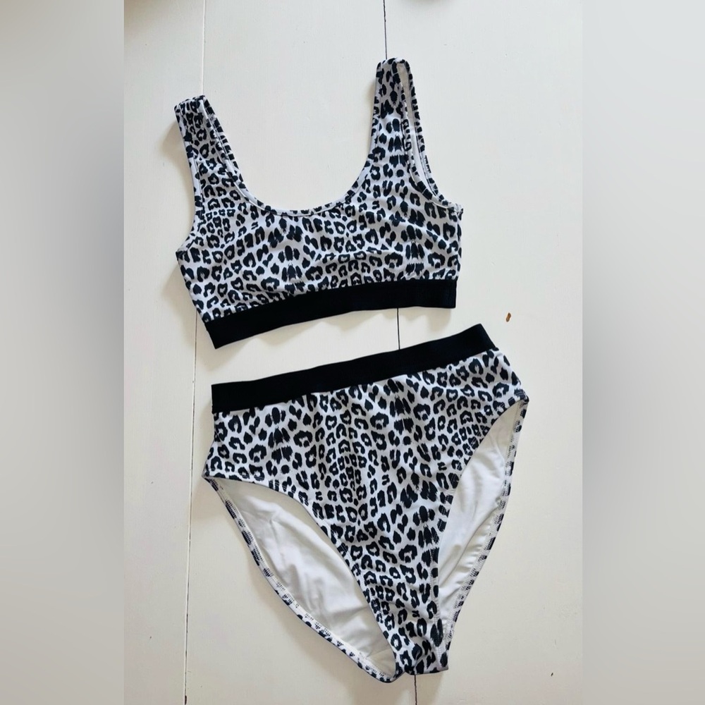 Beth Richards - like new - Leopard Print Bikini Set